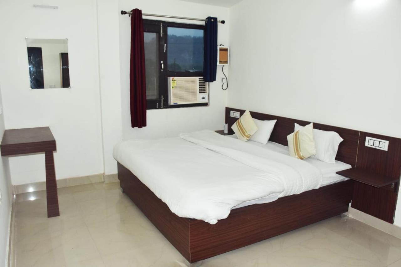 Corbett Bhavesh Home Stay Jhirna Kültér fotó
