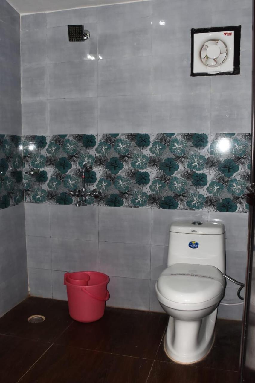 Corbett Bhavesh Home Stay Jhirna Szoba fotó